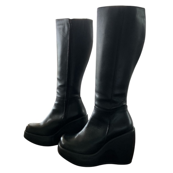 Aldo (Stoneridge) Black Leather Boots - Size 6 - Picture 2 of 7